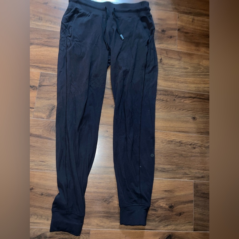 - Lululemon ready to Rulu joggers